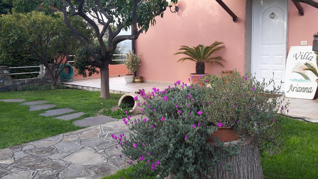 Azienda Agrituristica Villa Arianna Imperia Εξωτερικό φωτογραφία