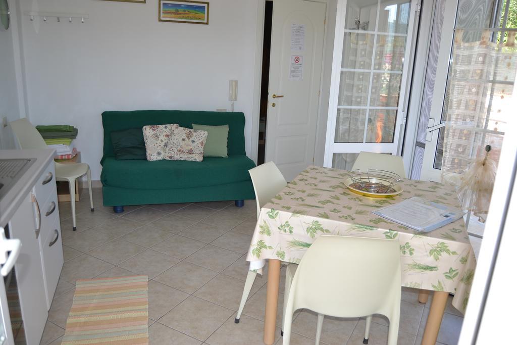 Azienda Agrituristica Villa Arianna Imperia Εξωτερικό φωτογραφία
