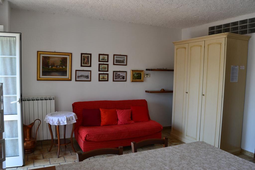Azienda Agrituristica Villa Arianna Imperia Δωμάτιο φωτογραφία